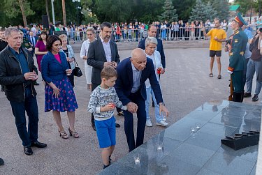 Оренбуржцы зажгли «Свечу памяти» 